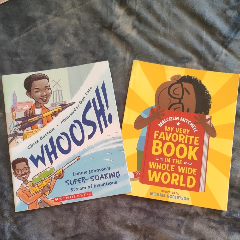 Scholastic Whoosh! & My Favorite Book Set - Blue and Yellow